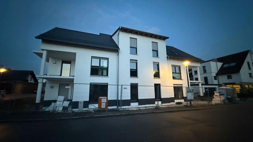 Dachgeschoßwohnung Leinburg - 2.5 Zimmer, 85 m&sup2;, 1.345&euro; | Angebot:24744591