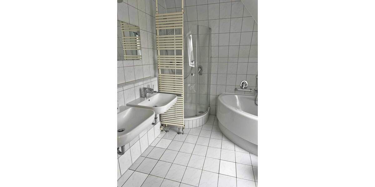 Etagenwohnung Nürnberg Mögeldorf - 2 Zimmer, 80 m&sup2;, 1.115&euro; | Angebot:25895935