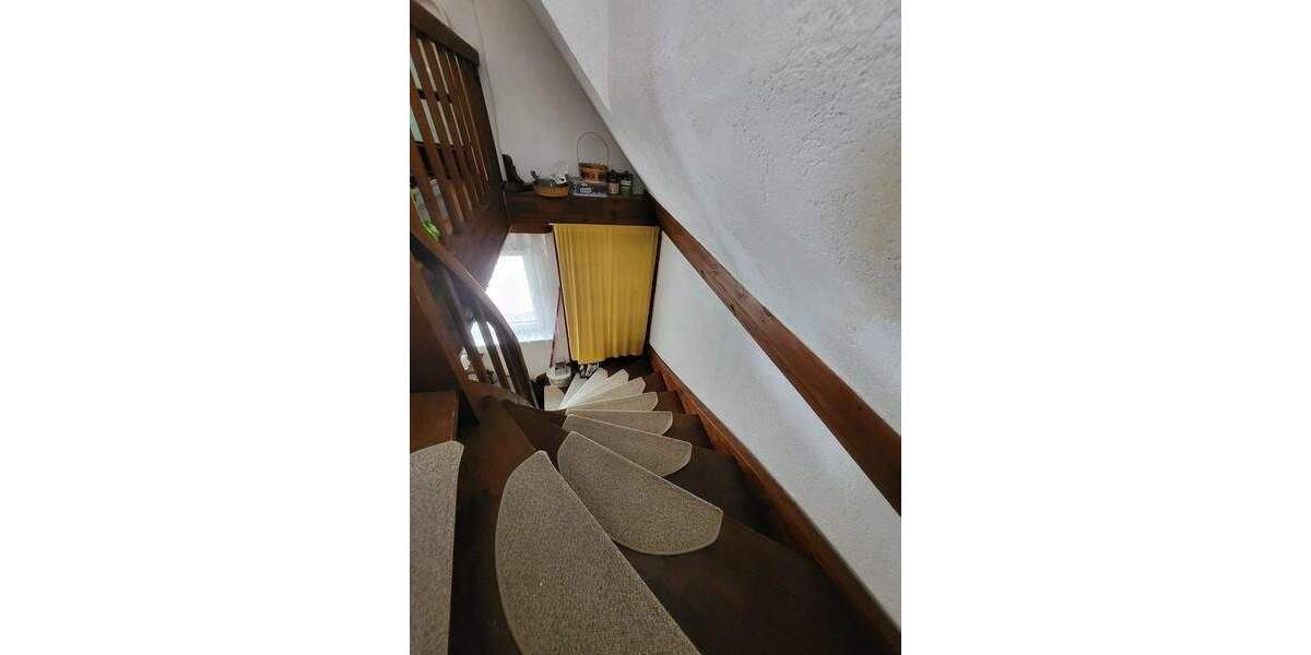 Mehrfamilienhaus, Wohnhaus Simmelsdorf Hüttenbach - 8 Zimmer, 107 m&sup2;, 208.000&euro; | Angebot:25699410