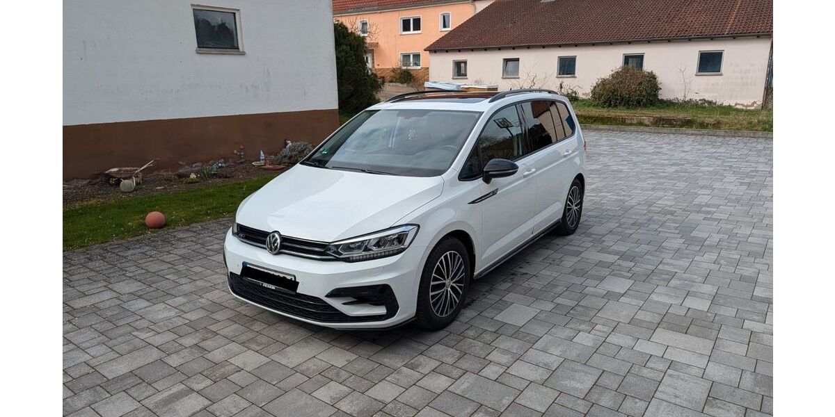 VW Touran 144.000 km 22.000 &euro; Kammerstein 91126