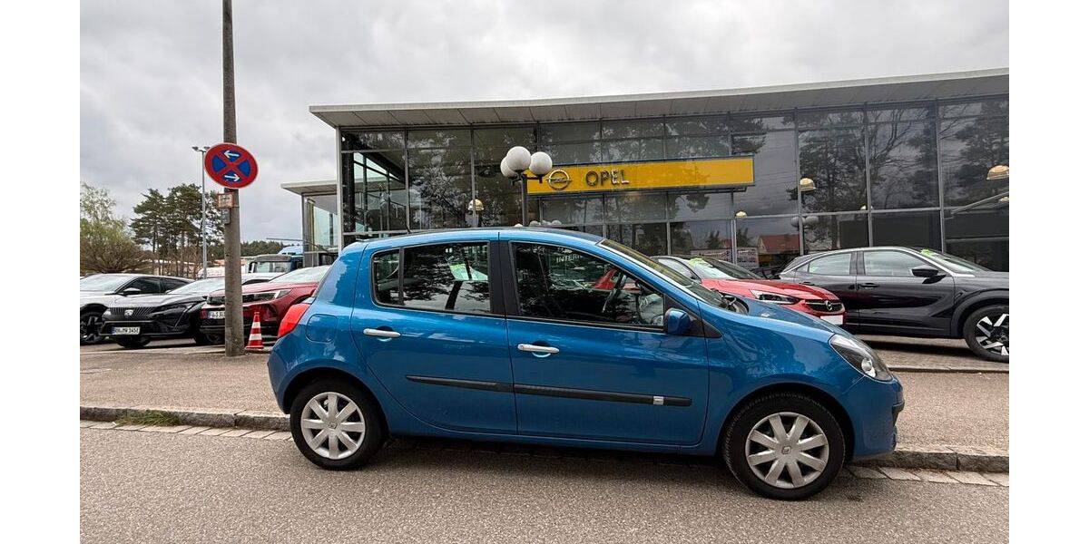 Renault Clio 180.000 km 1.000 &euro; Nürnberg 90439