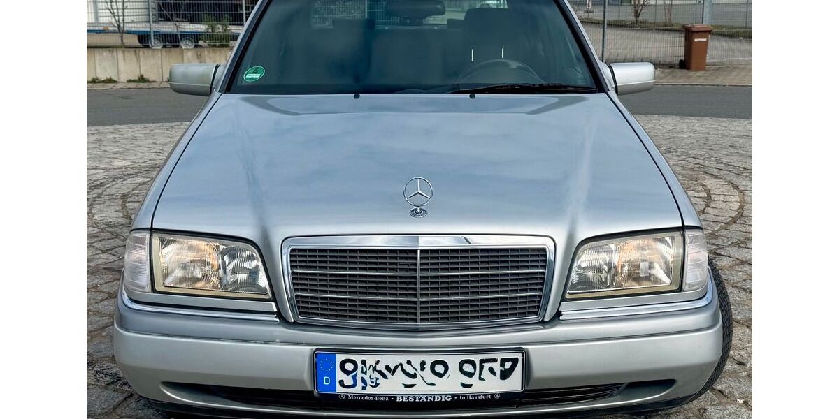 Mercedes-Benz C 180 159.600 km 3.799 &euro; Wendelstein 90530