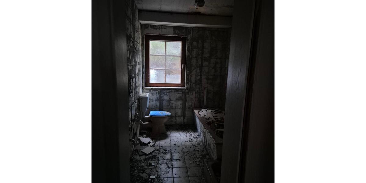 Mehrfamilienhaus, Wohnhaus Bruckberg - 3.5 Zimmer, 100 m&sup2;, 175.000&euro; | Angebot:25299511