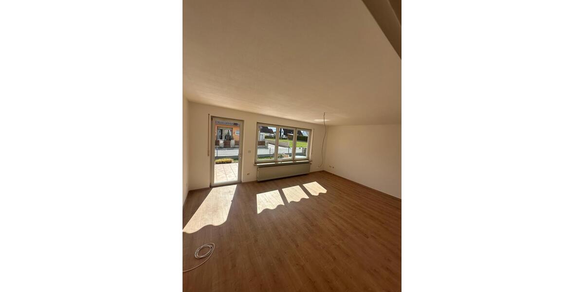Terrassenwohnung Pyrbaum - 4.5 Zimmer, 122 m&sup2;, 1.350&euro; | Angebot:25980132