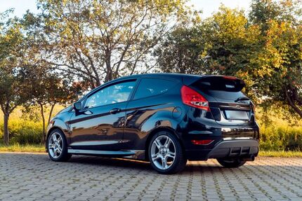 Ford Fiesta 178.000 km 4.299 &euro; Langenzenn 90579