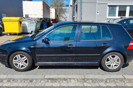VW Golf 206.000 km 1.850 &euro; Nürnberg 90473