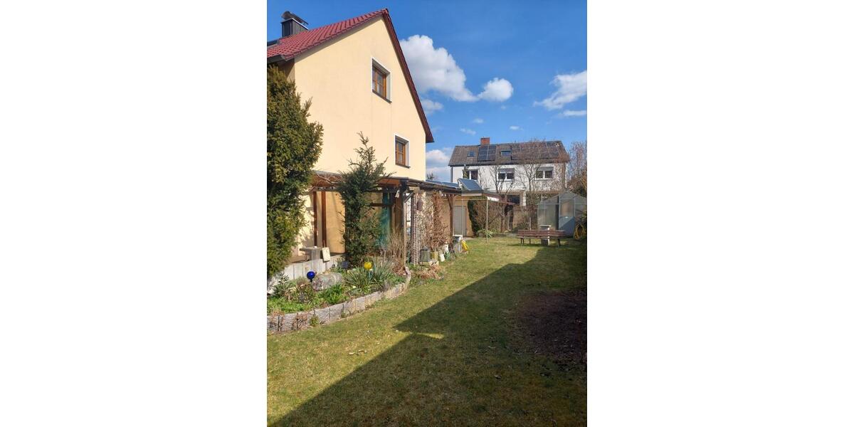 Einfamilienhaus Roth - 7 Zimmer, 180 m&sup2;, 650.000&euro; | Angebot:25862141