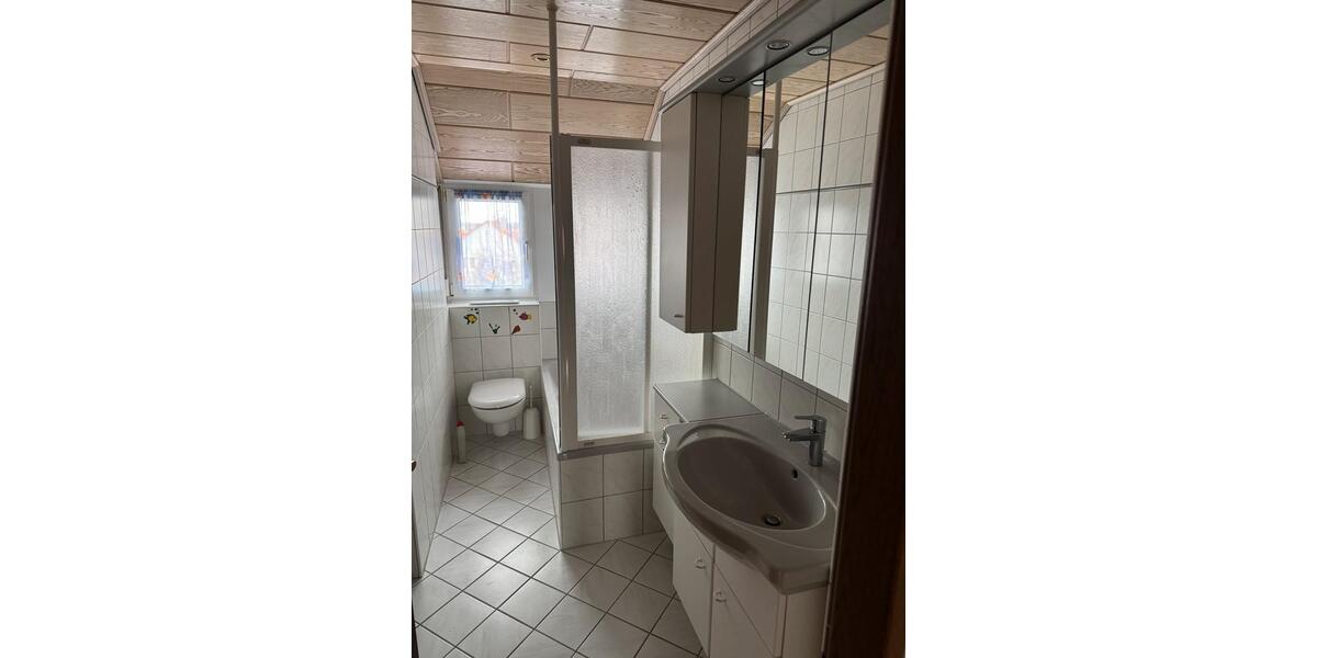 Dachgeschoßwohnung Stein - 3 Zimmer, 60 m&sup2;, 950&euro; | Angebot:24815241