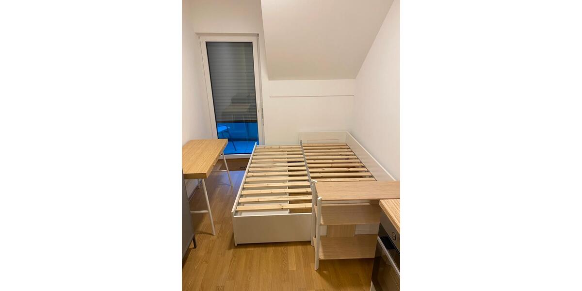 Dachgeschoßwohnung Nürnberg Almoshof - 1 Zimmer, 22 m&sup2;, 490&euro; | Angebot:25385040