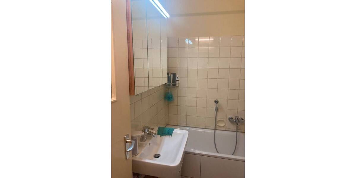 Etagenwohnung Nürnberg St Johannis - 3 Zimmer, 68 m&sup2;, 720&euro; | Angebot:25704296