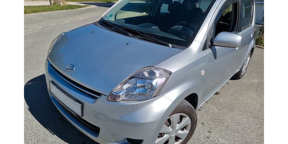 Daihatsu Sirion 96.100 km 1.999 &euro; Fürth 90762