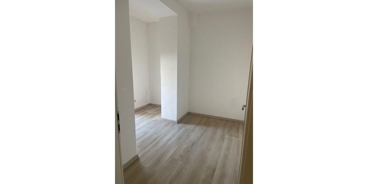 Etagenwohnung Fürth Altstadt - 4 Zimmer, 104 m&sup2;, 1.350&euro; | Angebot:25304942