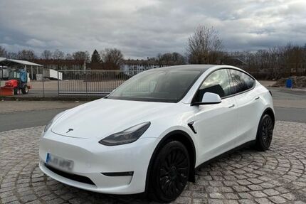 Tesla Model Y 27.042 km 40.000 &euro; Nürnberg 90408