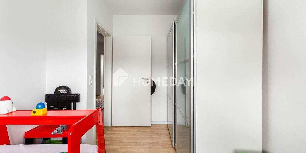 Reihenmittelhaus Erlangen Bruck - 7 Zimmer, 138 m&sup2;, 645.000&euro; | Angebot:25688306