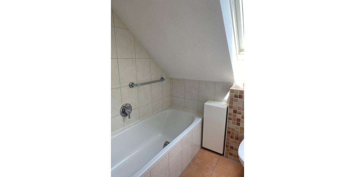 Dachgeschoßwohnung Markt Erlbach - 2 Zimmer, 62 m&sup2;, 680&euro; | Angebot:25236560