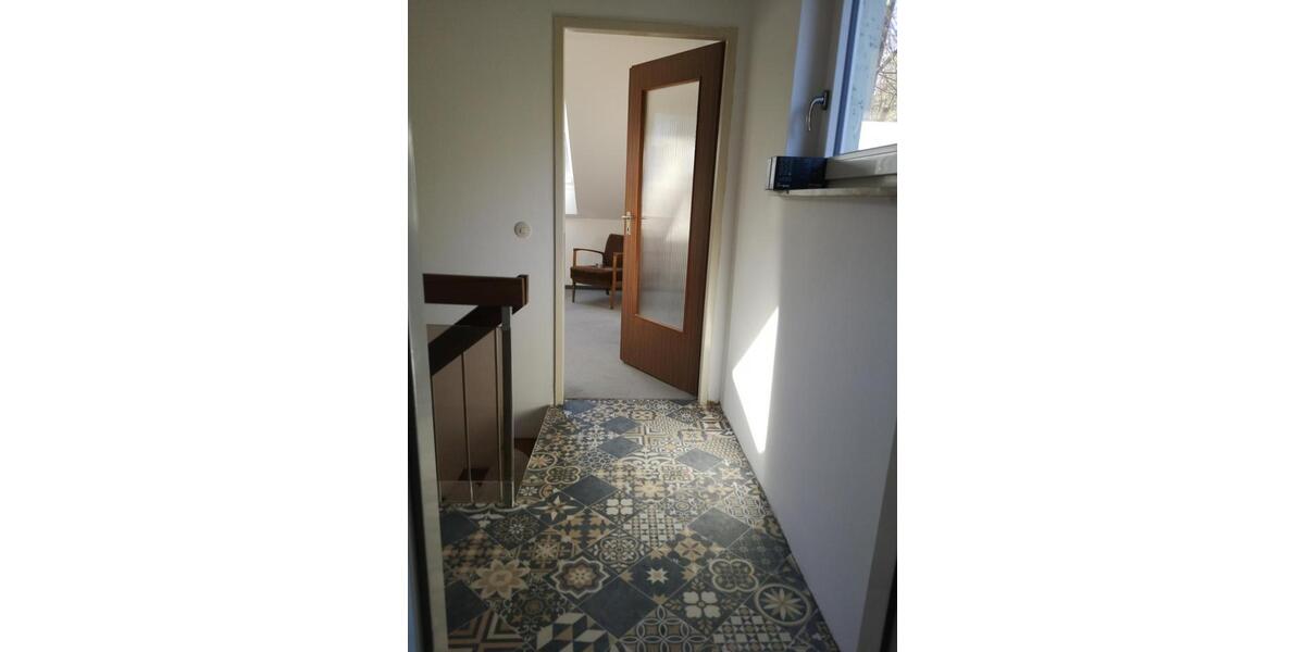 Reihenhaus Zirndorf - 6 Zimmer, 150 m&sup2;, 1.750&euro; | Angebot:26634678