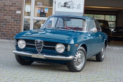 Alfa Romeo GT 90.828 km 42.900 &euro; Erlangen 91056