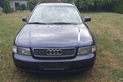 Audi A4 271.390 km 1.490 &euro; Altdorf bei Nürnberg 90518