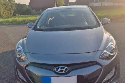 Hyundai i30 127.545 km 7.700 &euro; Höchstadt a.d.Aisch 91315