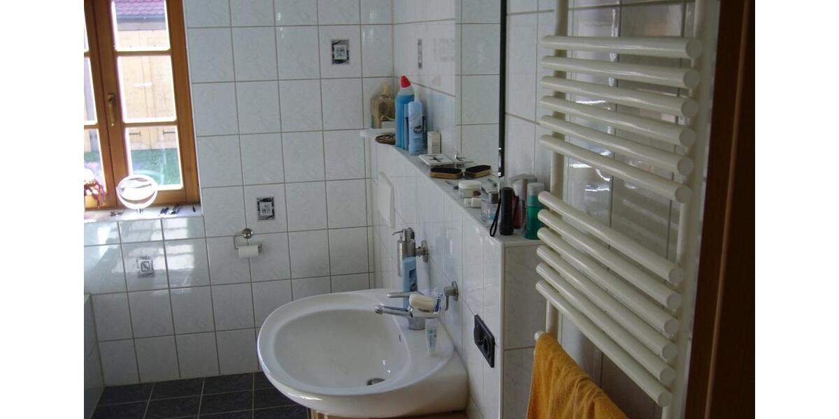 Einfamilienhaus Abenberg - 2 Zimmer, 80 m&sup2;, 800&euro; | Angebot:26527518