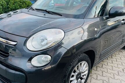 Fiat 500L 249.000 km 3.290 &euro; Nürnberg 90431
