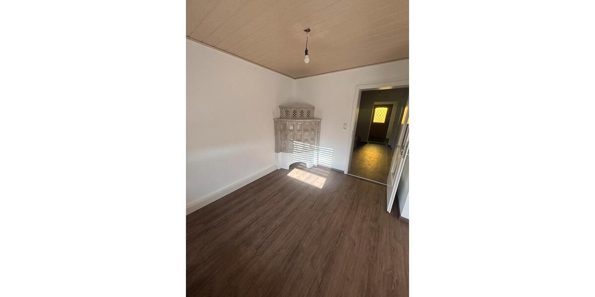 Doppelhaushälfte Uehlfeld - 4 Zimmer, 108 m&sup2;, 1.280&euro; | Angebot:25932814