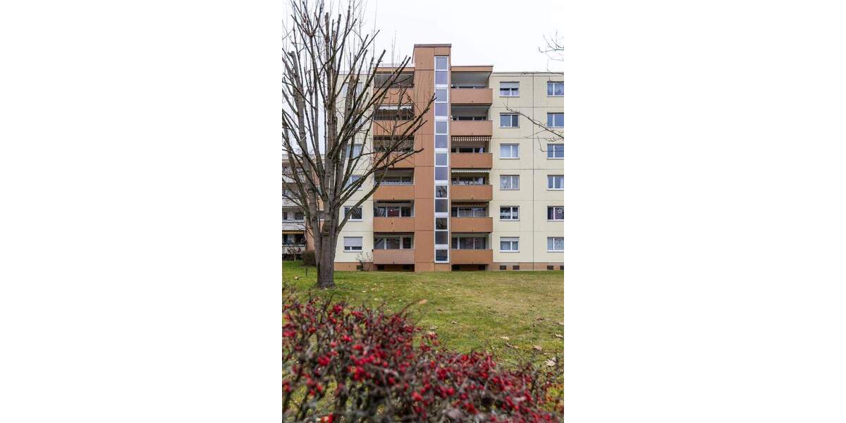 Etagenwohnung Nürnberg Röthenbach b Schweinau - 3 Zimmer, 84 m&sup2;, 330.000&euro; | Angebot:25724159