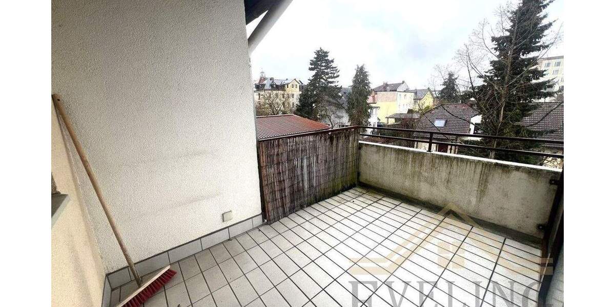 Etagenwohnung Erlangen Innenstadt - 5 Zimmer, 159 m&sup2;, 670.000&euro; | Angebot:25681396