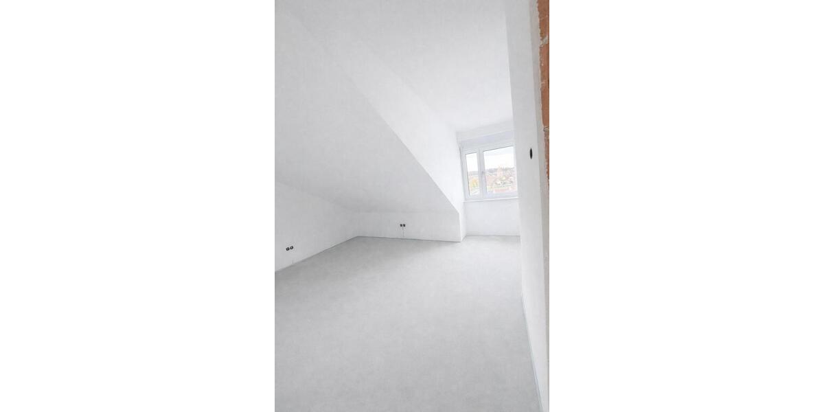 Dachgeschoßwohnung Heroldsbach - 4 Zimmer, 127 m&sup2;, 1.750&euro; | Angebot:25406909