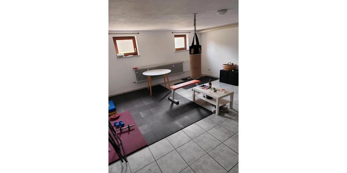 Erdgeschoßwohnung Neuendettelsau - 4 Zimmer, 103 m&sup2;, 1.100&euro; | Angebot:25965302