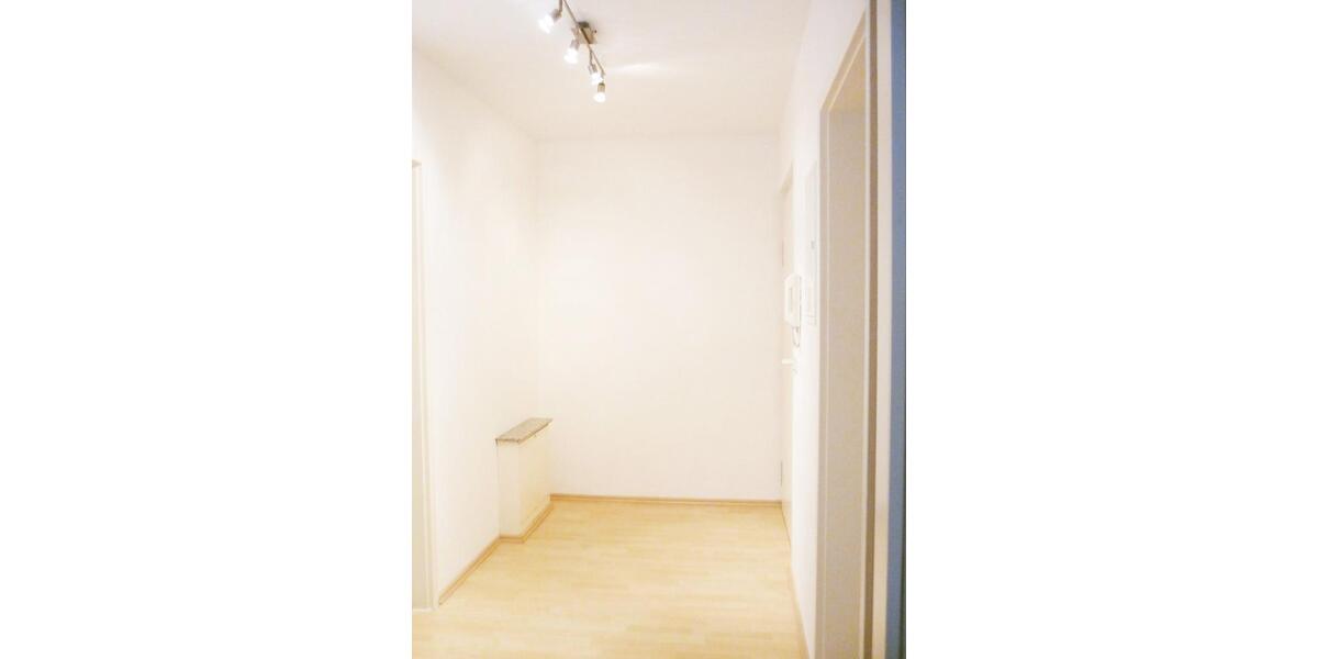 Etagenwohnung Nürnberg Schnepfenreuth - 2 Zimmer, 76 m&sup2;, 999&euro; | Angebot:25830909
