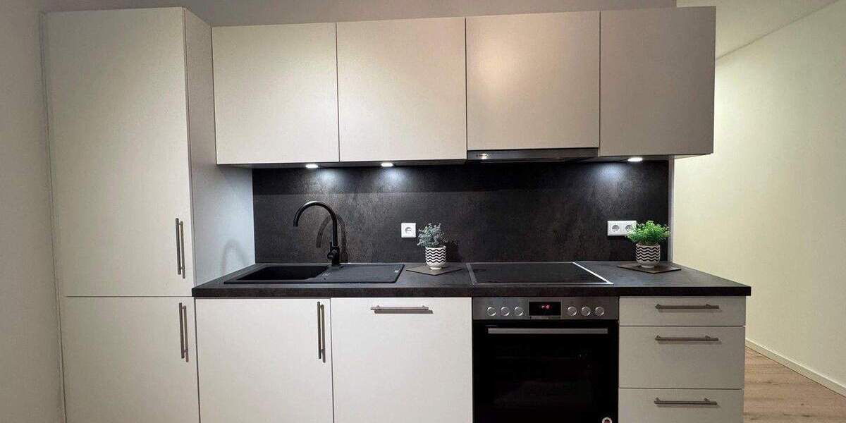 Etagenwohnung Nürnberg Schweinau - 3 Zimmer, 81 m&sup2;, 1.593&euro; | Angebot:25654205