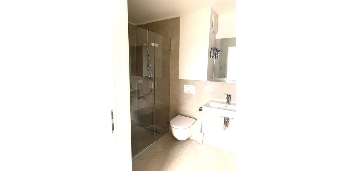 Etagenwohnung Nürnberg St Leonhard - 3 Zimmer, 130 m&sup2;, 1.825&euro; | Angebot:25683954