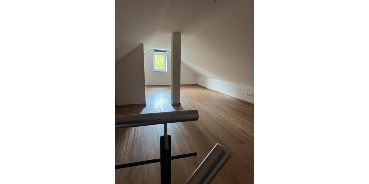 Etagenwohnung Forchheim - 2 Zimmer, 80 m&sup2;, 850&euro; | Angebot:26639707