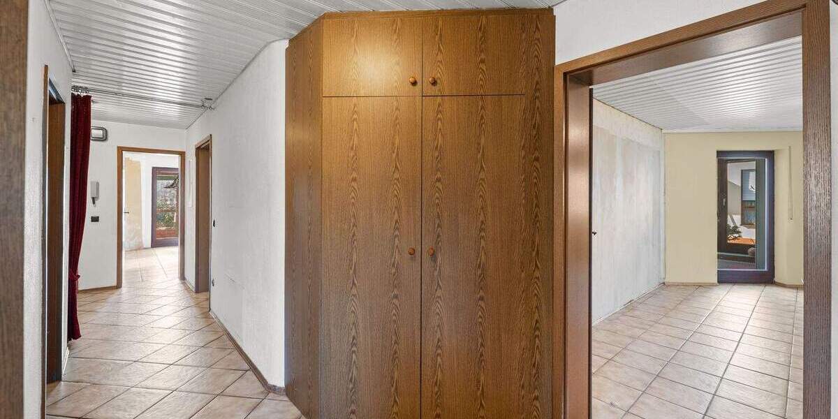 Mehrfamilienhaus, Wohnhaus Hagenbüchach - 1 Zimmer, 261 m&sup2;, 635.000&euro; | Angebot:25670108