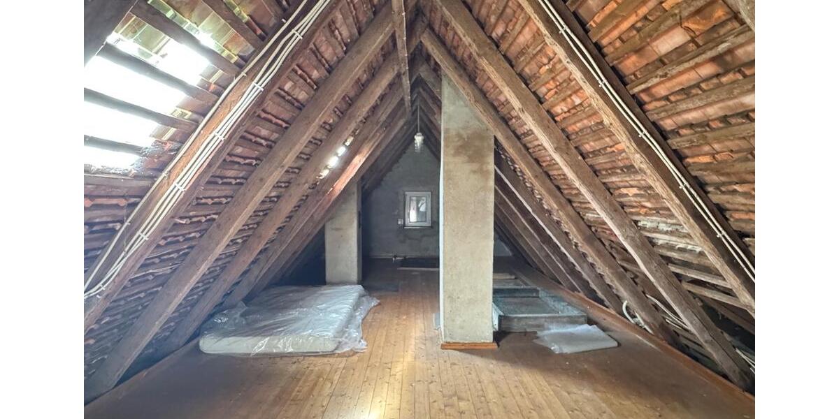 Einfamilienhaus Weisendorf - 9.5 Zimmer, 205 m&sup2;, 1.595&euro; | Angebot:23767650