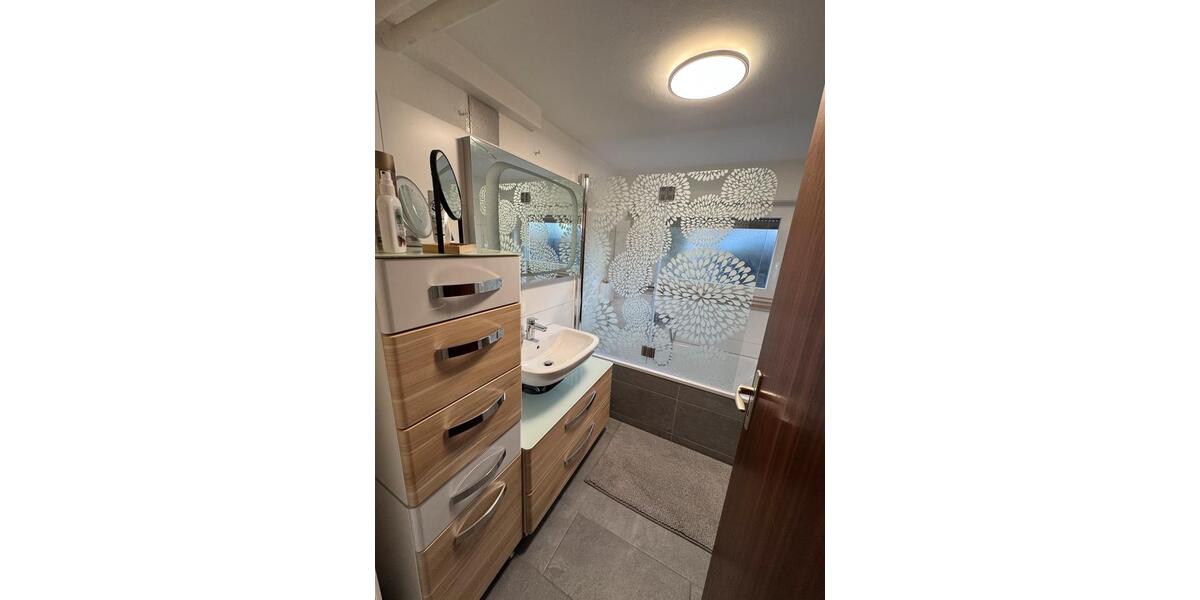 Etagenwohnung Nürnberg Erlenstegen - 1 Zimmer, 70 m&sup2;, 700&euro; | Angebot:24120670