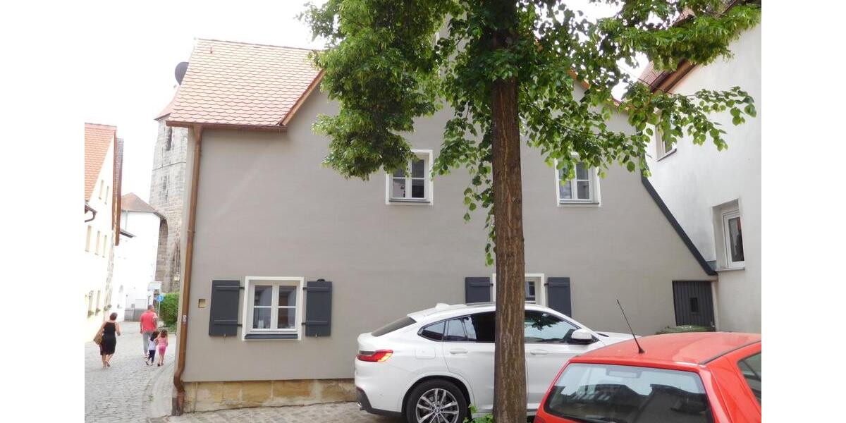Maisonettenwohnung Lauf an der Pegnitz - 2 Zimmer, 58 m&sup2;, 1.080&euro; | Angebot:25383600