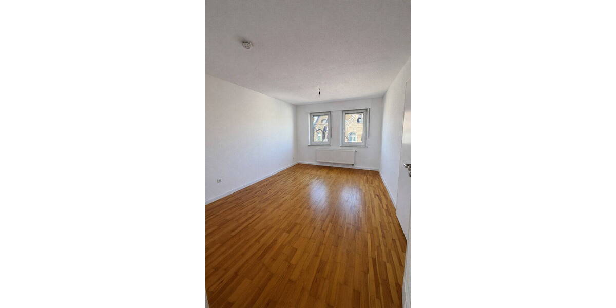 Etagenwohnung Nürnberg St Johannis - 4 Zimmer, 119 m&sup2;, 1.595&euro; | Angebot:25992811