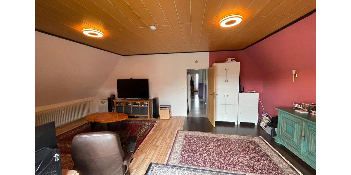 Dachgeschoßwohnung Erlangen Alterlangen - 3 Zimmer, 95 m&sup2;, 1.450&euro; | Angebot:26560512