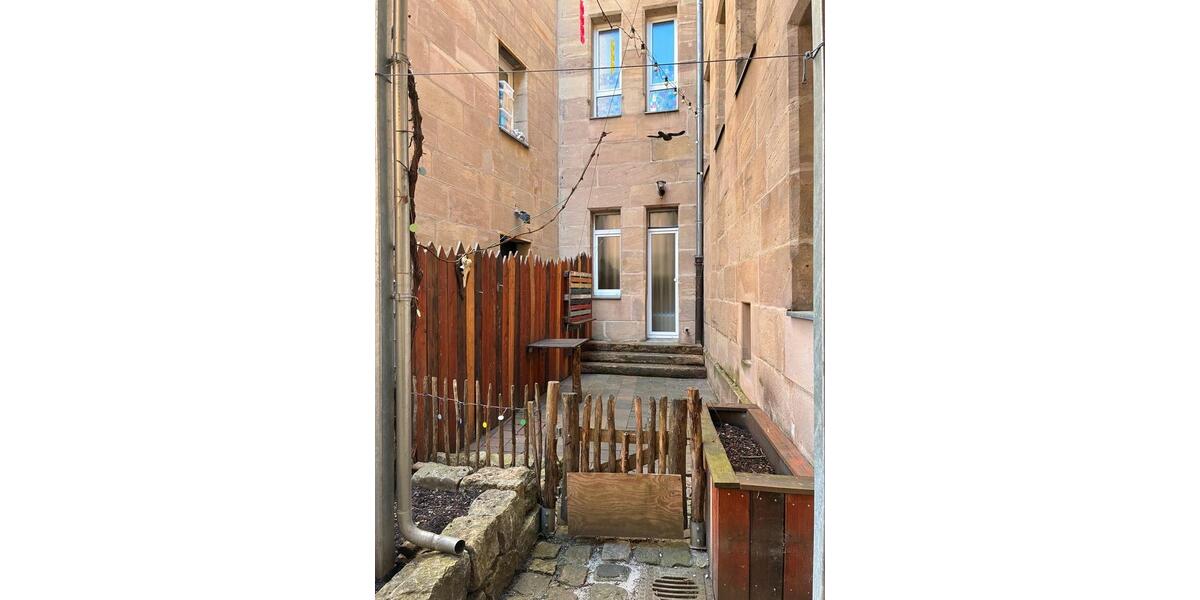 Erdgeschoßwohnung Fürth Altstadt - 4 Zimmer, 103 m&sup2;, 1.250&euro; | Angebot:26462969
