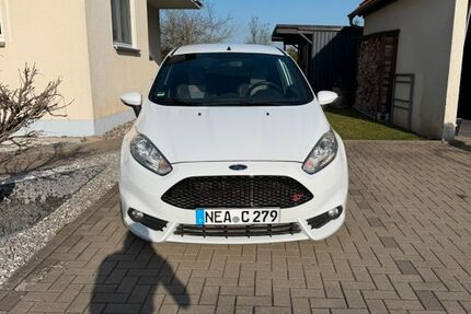 Ford Fiesta 162.000 km 6.000 &euro; Neustadt an der Aisch 91413