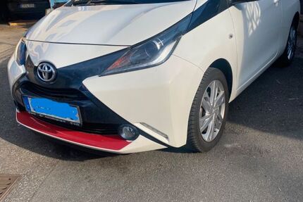 Toyota Aygo (X) 88.900 km 7.900 &euro; Erlangen 91058