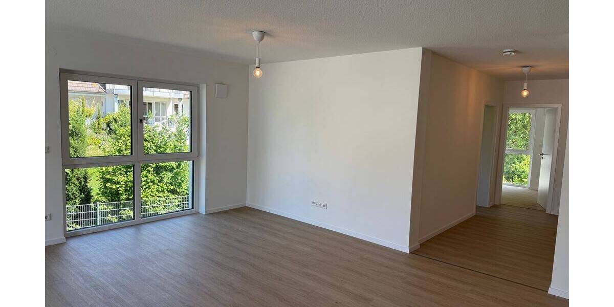 Etagenwohnung Lauf - 4 Zimmer, 124 m&sup2;, 2.100&euro; | Angebot:25998806
