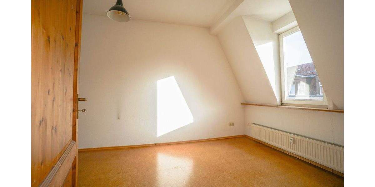 Etagenwohnung Nürnberg Gostenhof - 4 Zimmer, 124 m&sup2;, 418.000&euro; | Angebot:25879171