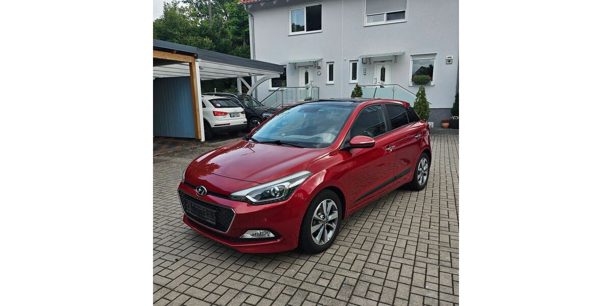 Hyundai i20 90.050 km 9.300 &euro; Oberasbach 90522