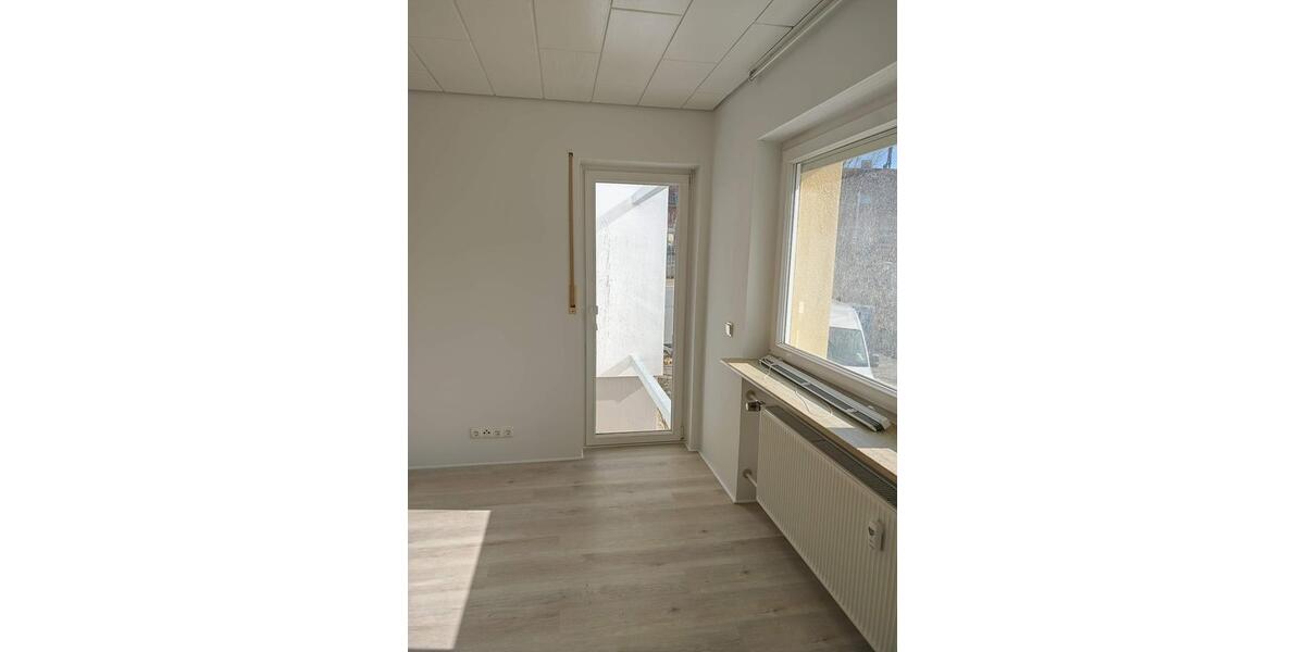 Etagenwohnung Uttenreuth - 3 Zimmer, 89 m&sup2;, 1.200&euro; | Angebot:25350349