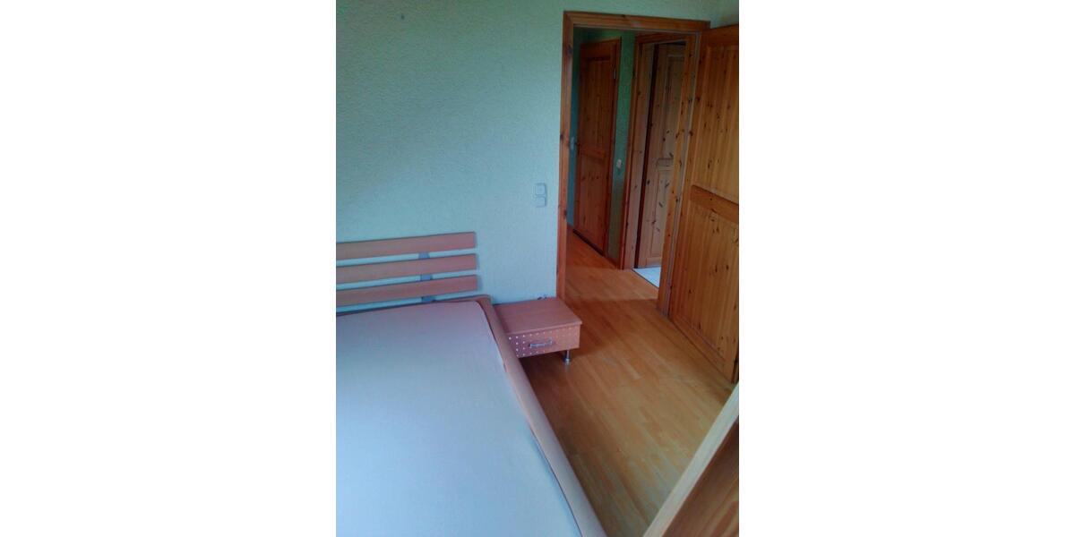 Dachgeschoßwohnung Herzogenaurach - 2 Zimmer, 65 m&sup2;, 700&euro; | Angebot:24877773