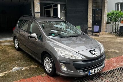 Peugeot 308 122.000 km 5.500 &euro; Nürnberg 90451
