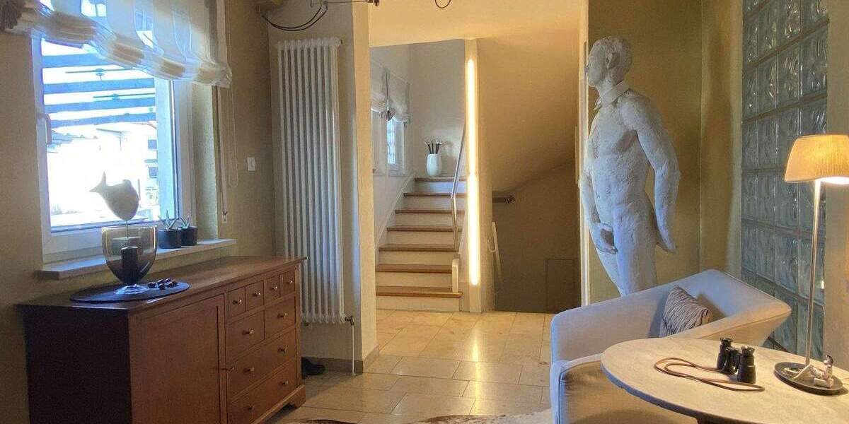 Einfamilienhaus Forchheim - 5 Zimmer, 272 m&sup2;, 580.000&euro; | Angebot:25681917